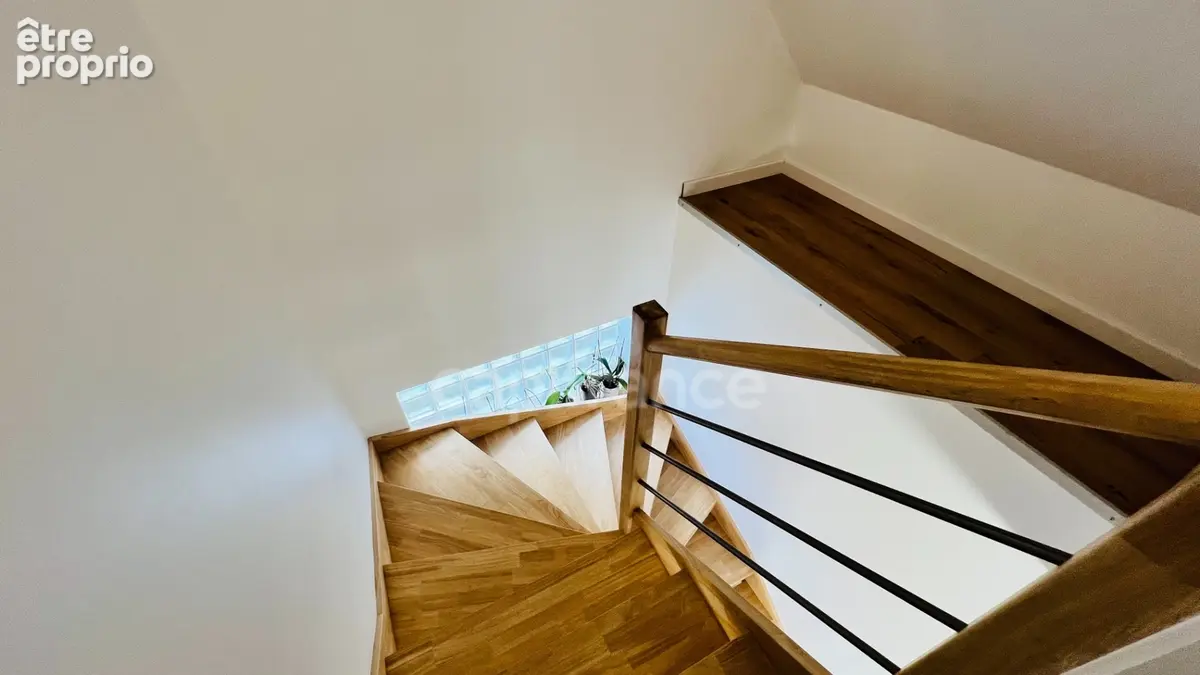 Quimper (29) - Maison centre ville de 75,21 m² habitable - 124 m² utiles - Terrasse - Double garage - photo 15
