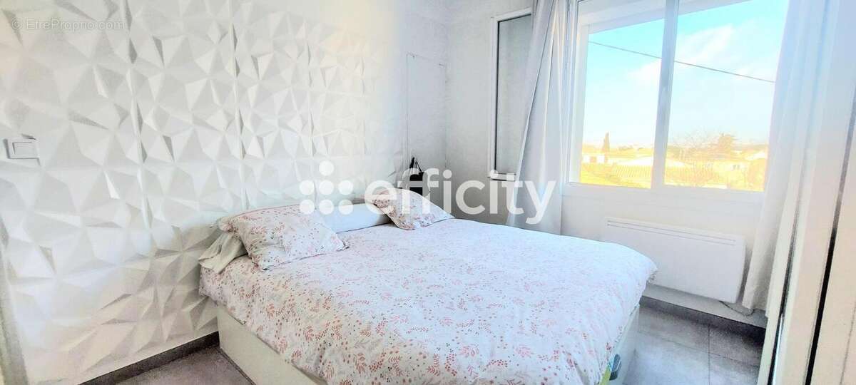 Maison à CHATEAUNEUF-LES-MARTIGUES