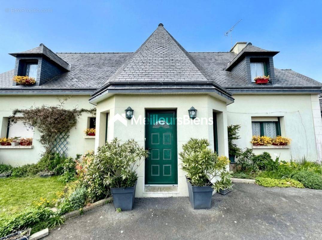 Maison à PLOUAGAT
