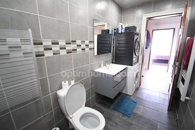 Appartement à AUDUN-LE-ROMAN