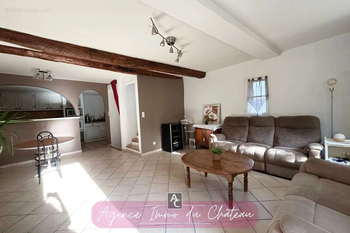 Maison à LA ROQUEBRUSSANNE