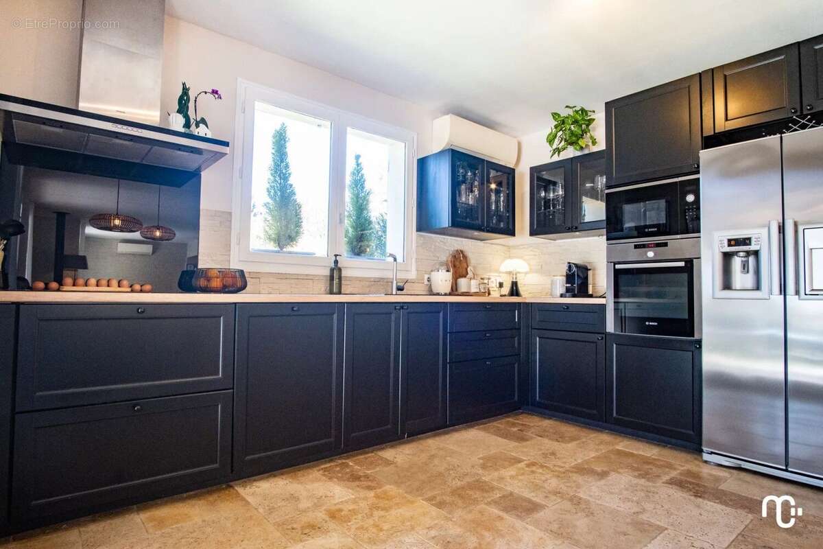 Maison à POURRIERES