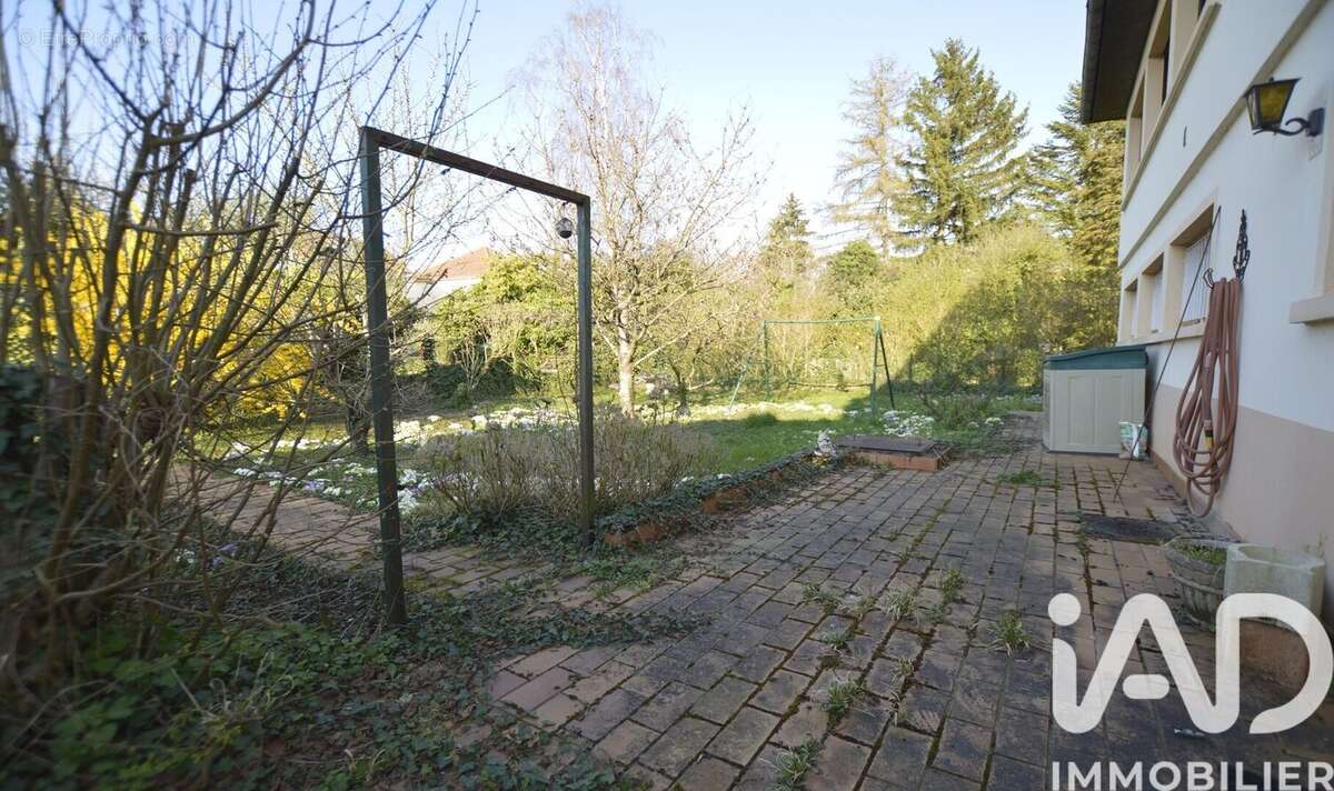 Maison 115 m² à Moulins-Les-Metz  - photo 7