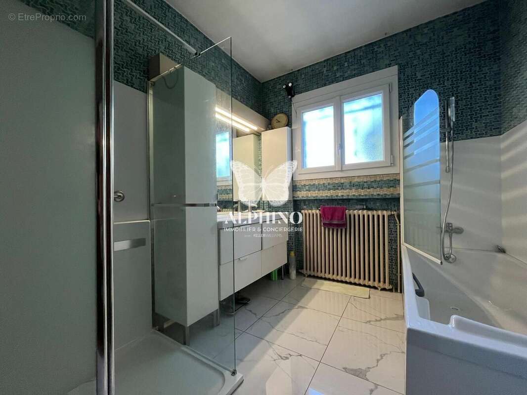 Maison à VILLENAVE-D'ORNON