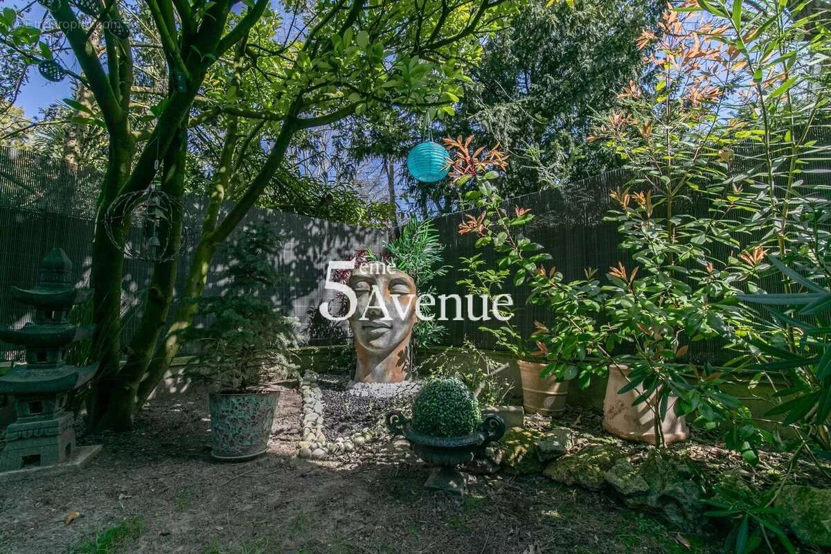 Maison à SAINT-MAUR-DES-FOSSES