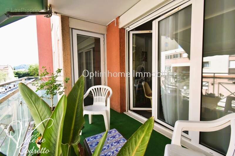 Appartement à HYERES