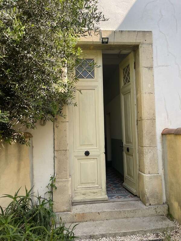 Appartement à LEZIGNAN-CORBIERES