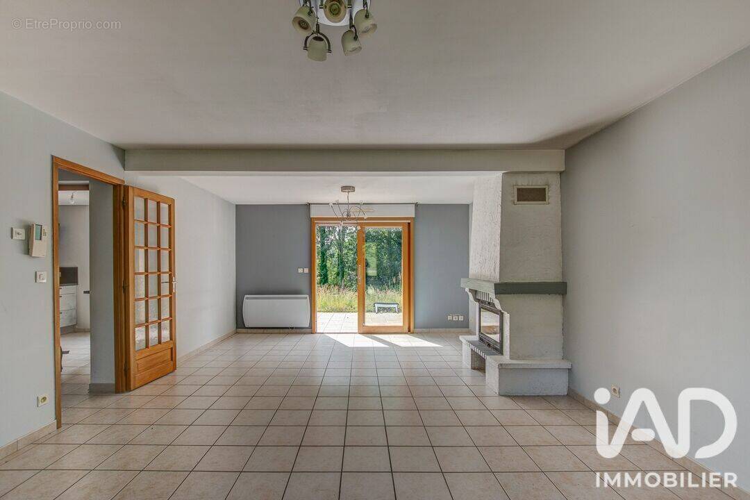 Photo 1 - Maison à FIGNIERES
