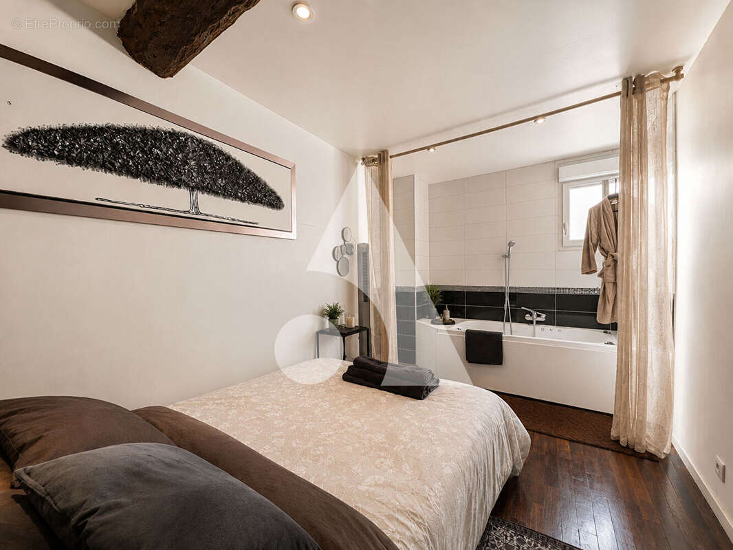 Appartement atypique type maison de ville  - quais de seine - 9 min gare - photo 6