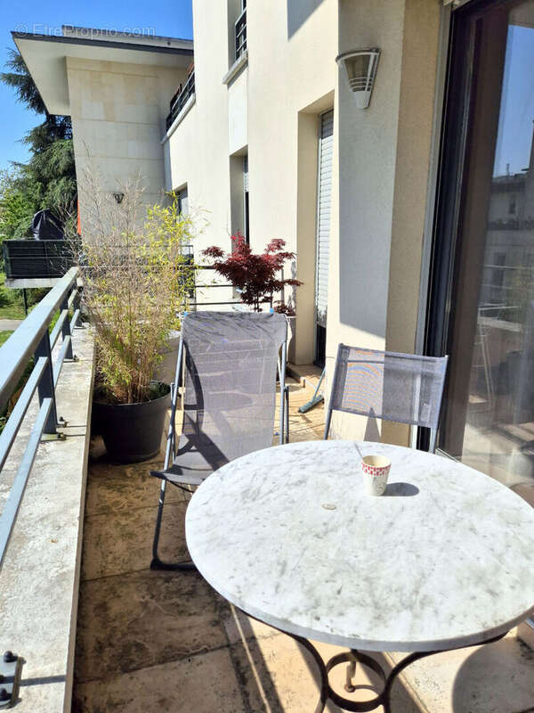 Appartement à ELANCOURT