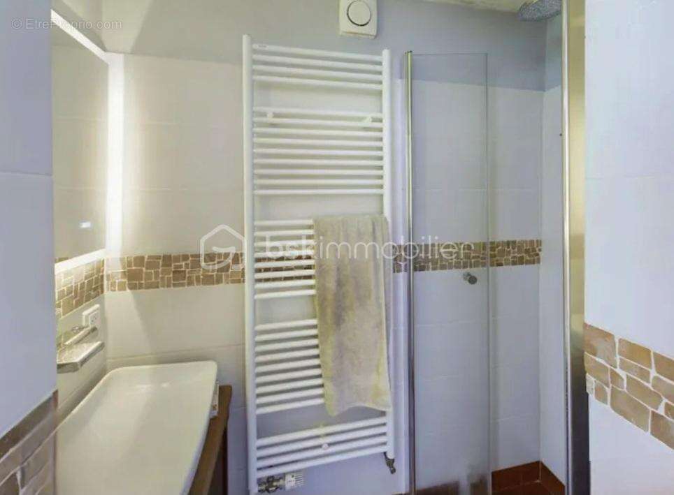 Maison de charme rénovée avec grange - photo 6