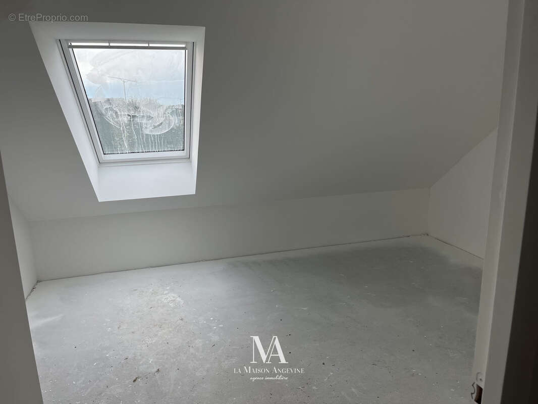 Appartement à JUIGNE-SUR-LOIRE