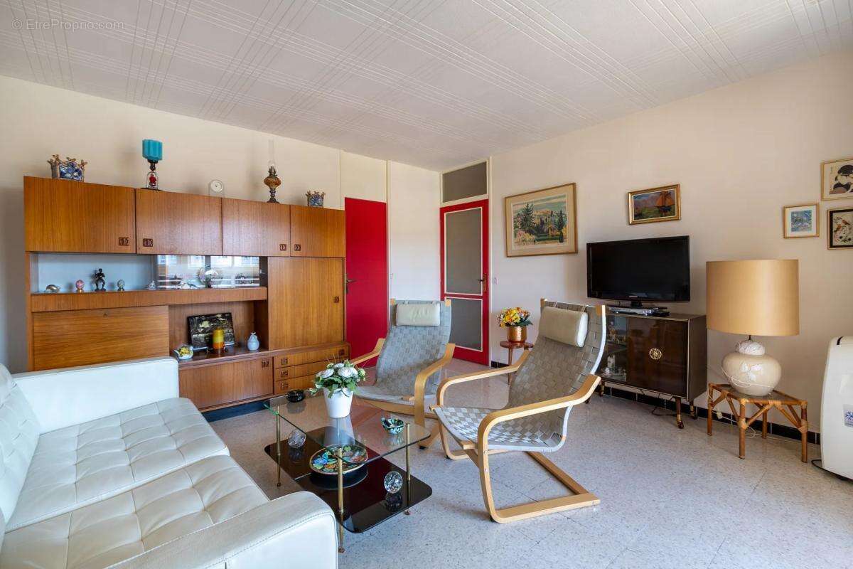 Appartement à LA VALETTE-DU-VAR