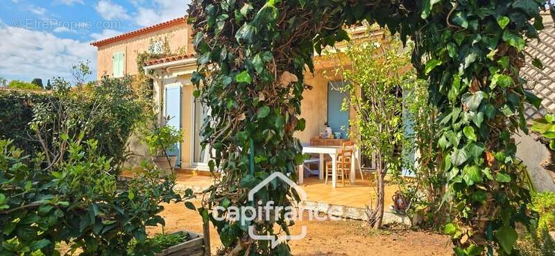 Maison à SIX-FOURS-LES-PLAGES