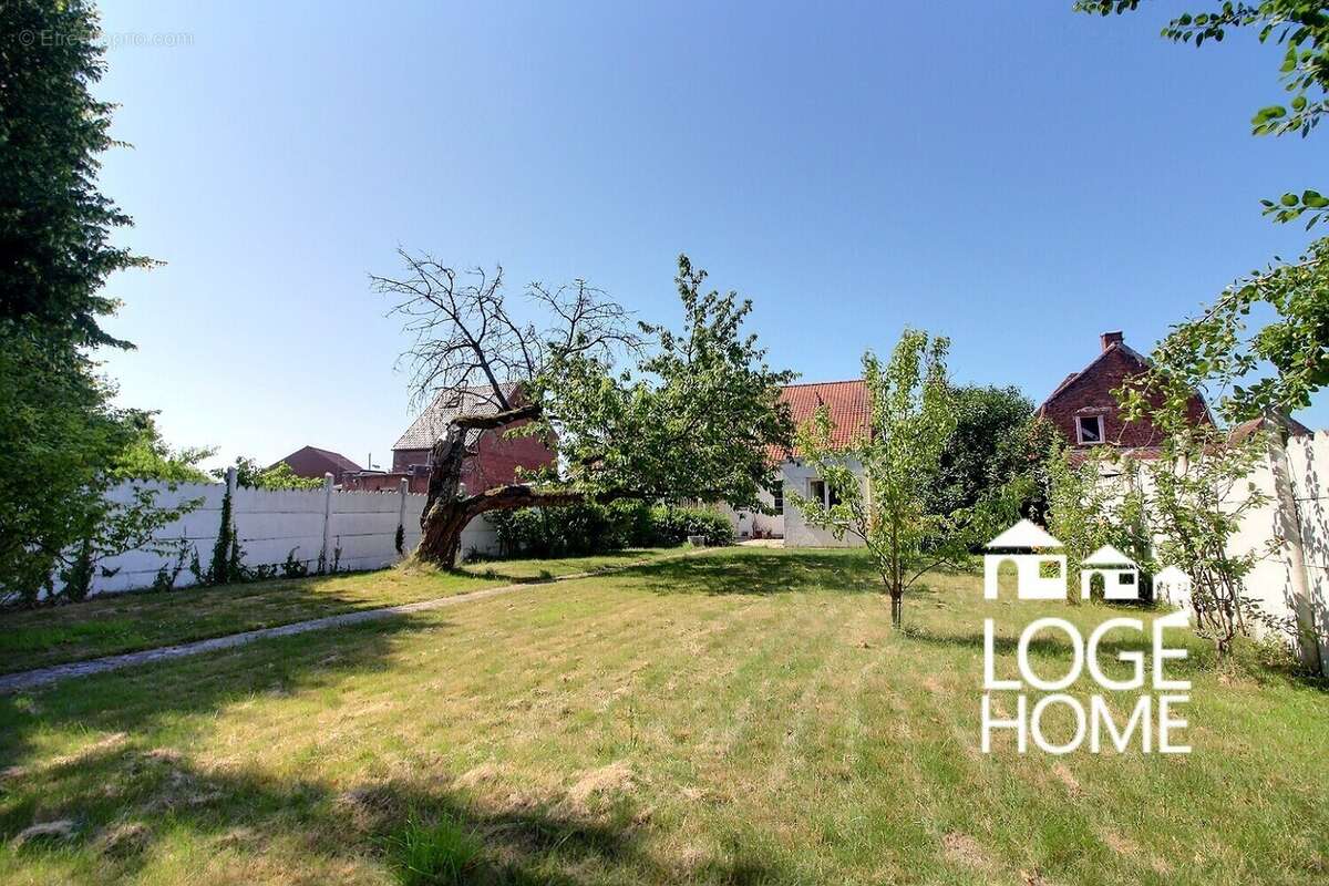 Maison à PECQUENCOURT