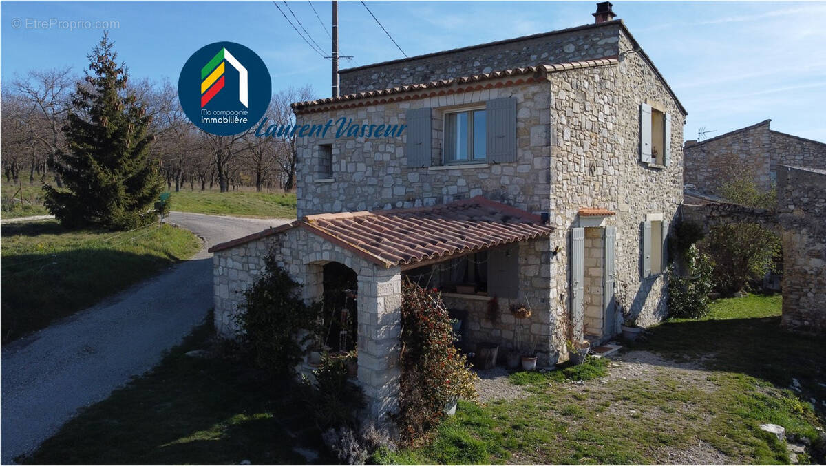 Maison à DIEULEFIT