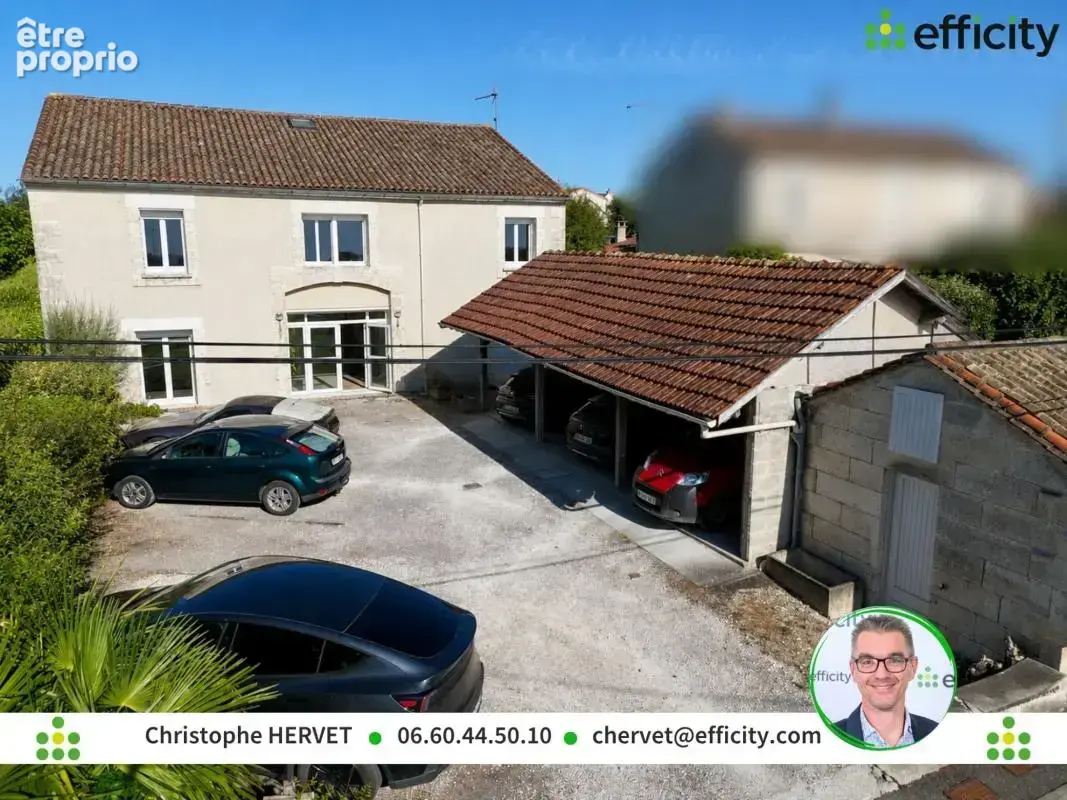 Appartement à RUELLE-SUR-TOUVRE