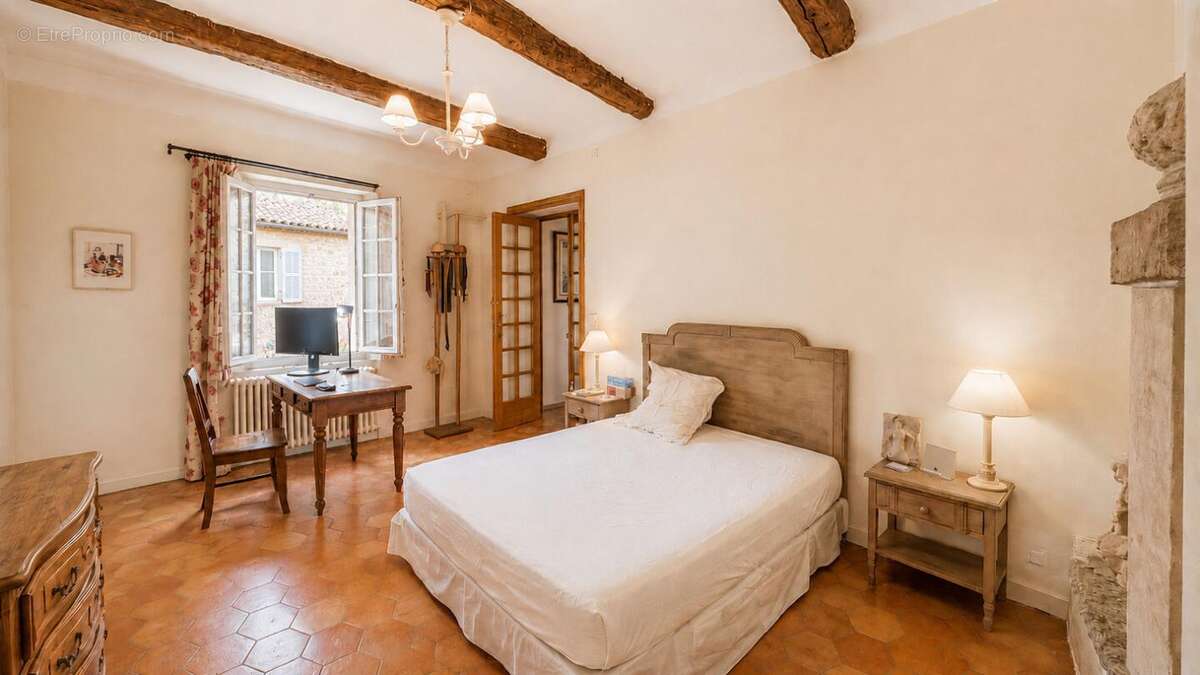 Superbe maison de village avec terrasse et cave - photo 10