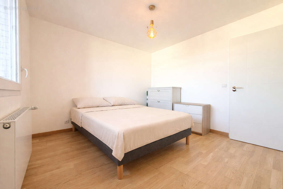 Appartement à VETRAZ-MONTHOUX