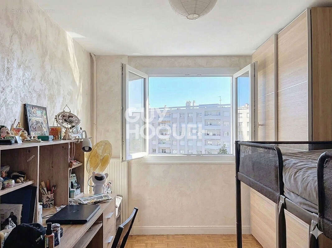 Appartement à OULLINS