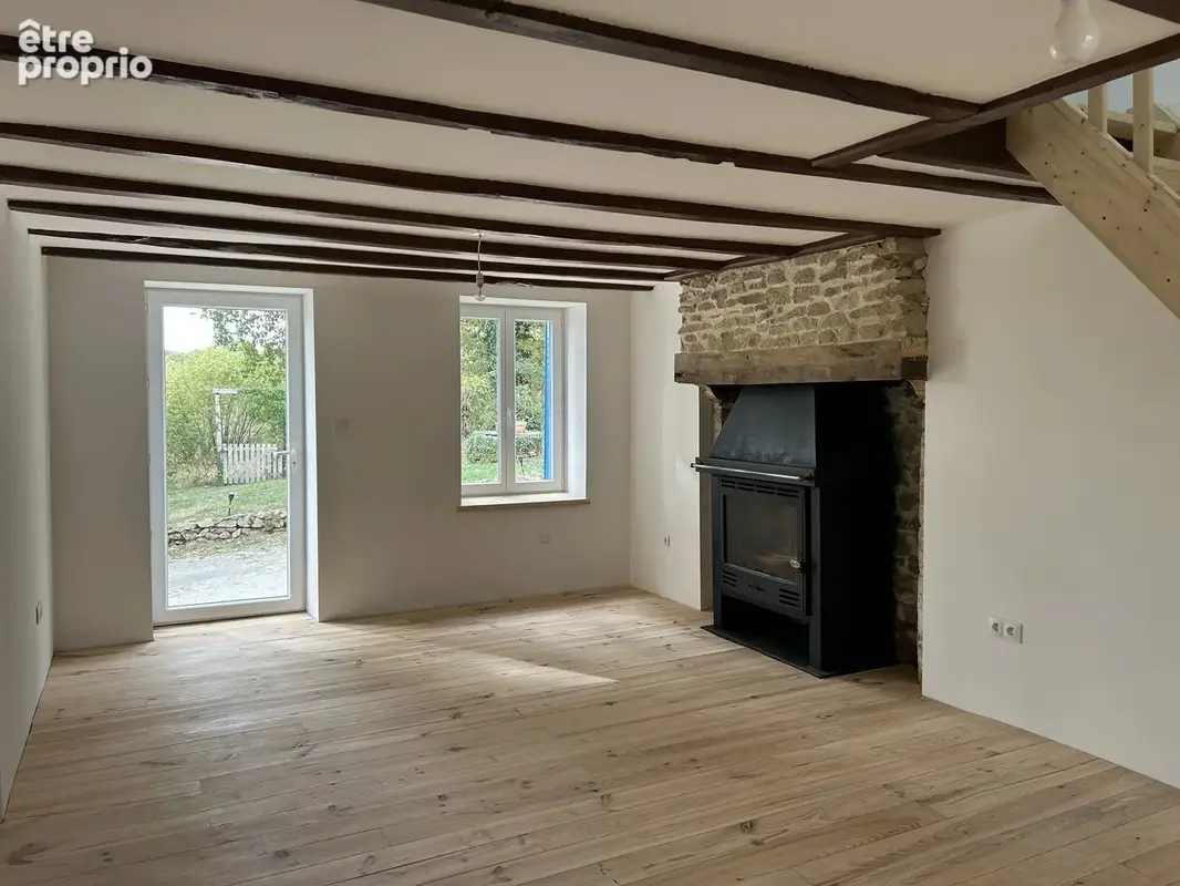 Maison de 3 chambres magnifiquement rénovée avec une petite maison attenante d'une chambre. - photo 2