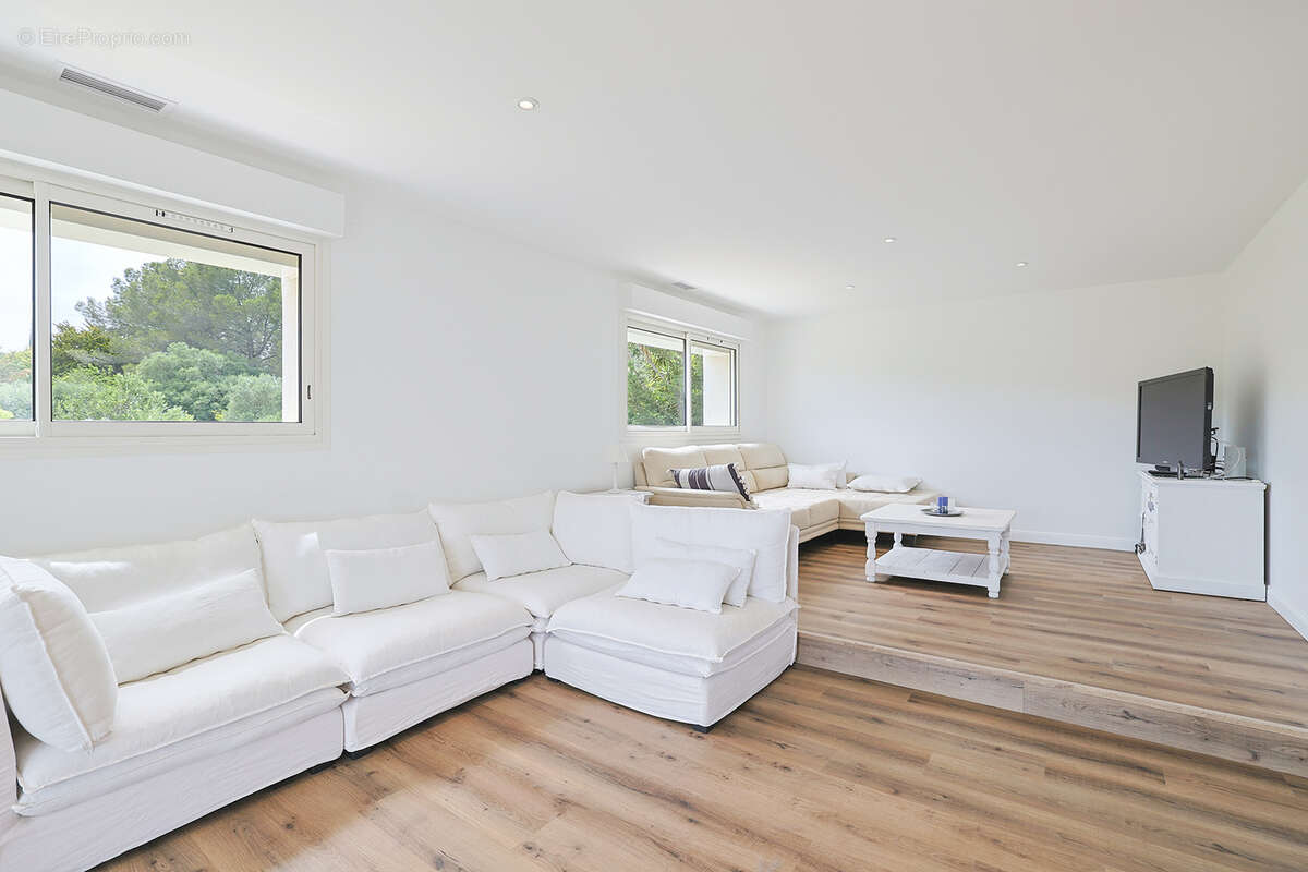 Maison à LA FARLEDE