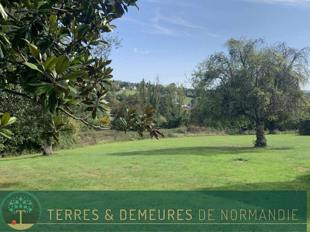 Maison à PONT-L'EVEQUE