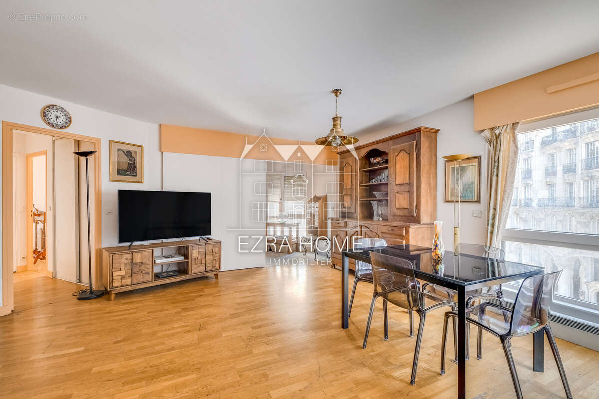 Appartement à PARIS-4E