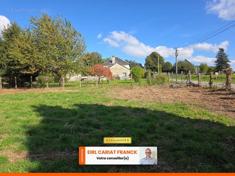 Terrain à CHAMBORAND