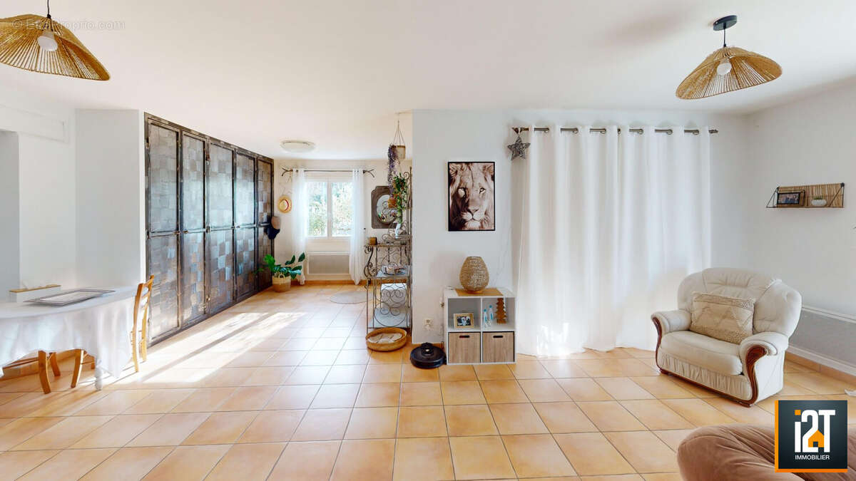 Maison à SAINT-MAMERT-DU-GARD