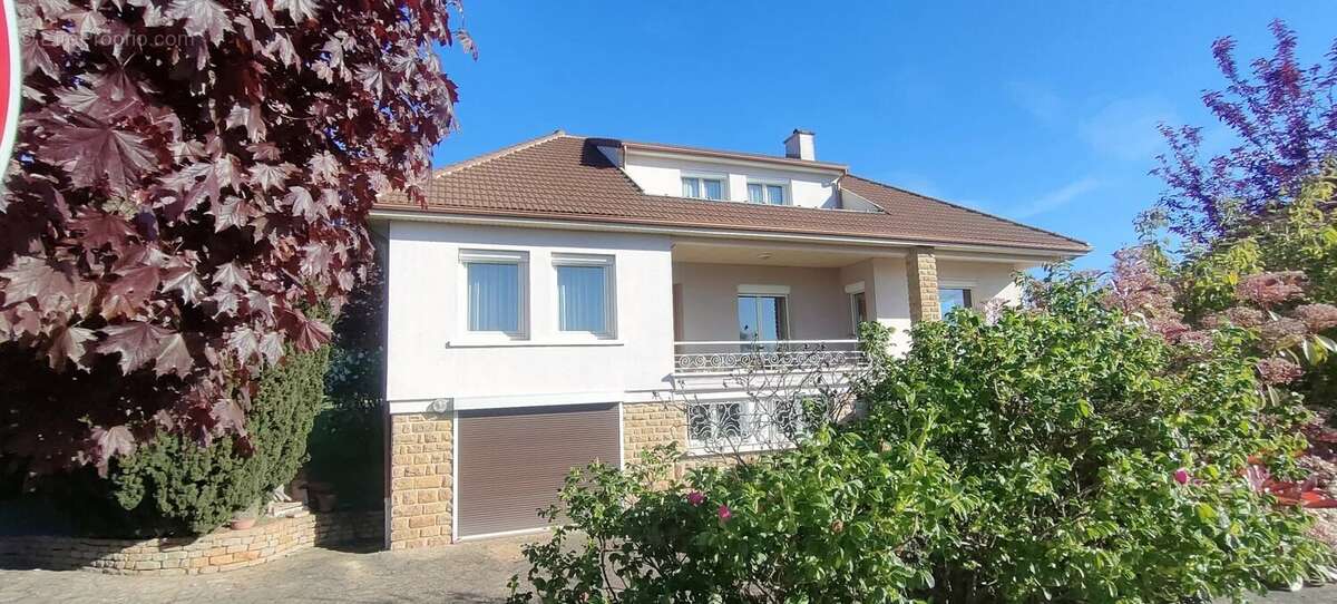 Maison à DOMPIERRE-LES-ORMES