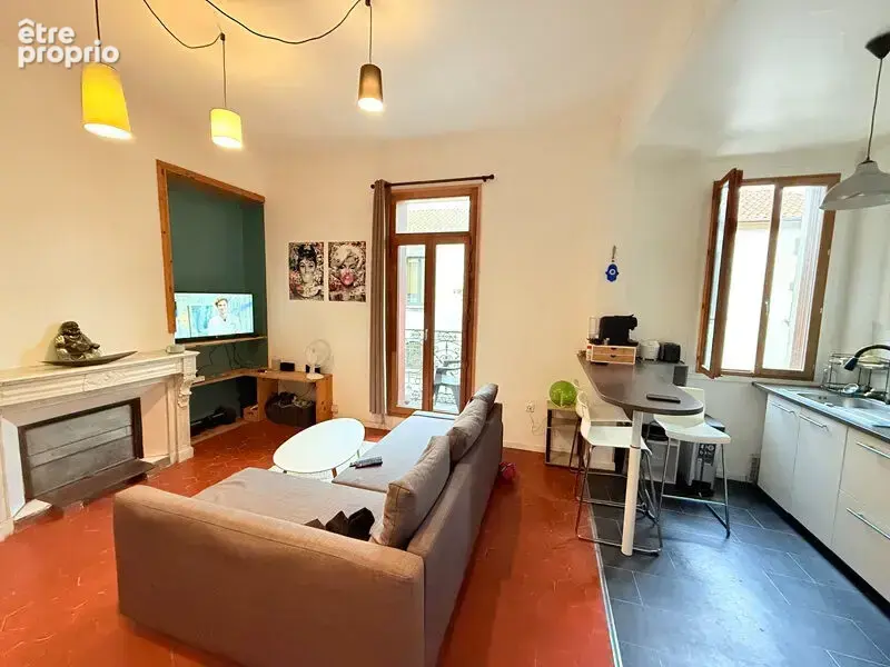 AGDE théatre,  grand appartement  de  54m²  environ . - photo 3