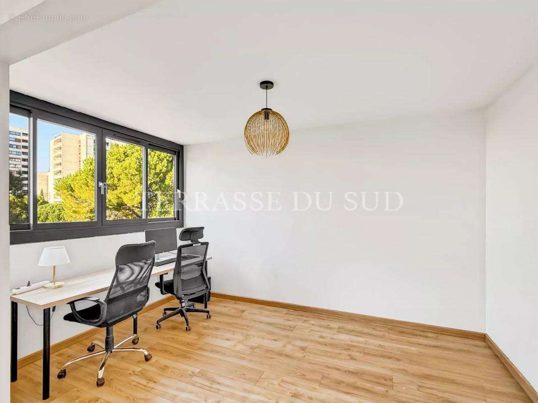 Appartement à MARSEILLE-12E