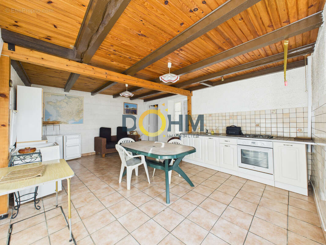 Maison à MALVALETTE