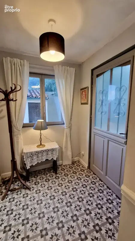 Belle Maison de 4 Chambres avec Piscine et Jardin sur tout le Pourtour - photo 8