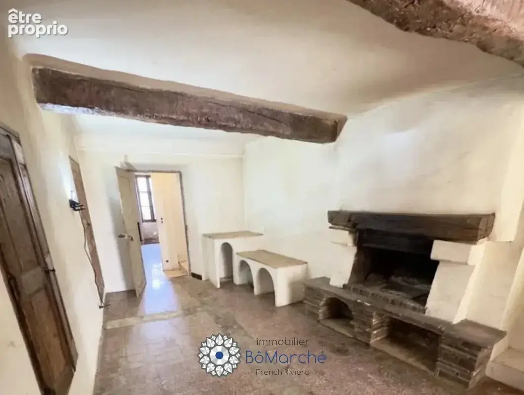 VENCE Vieille Ville Maison avec loggia - photo 2