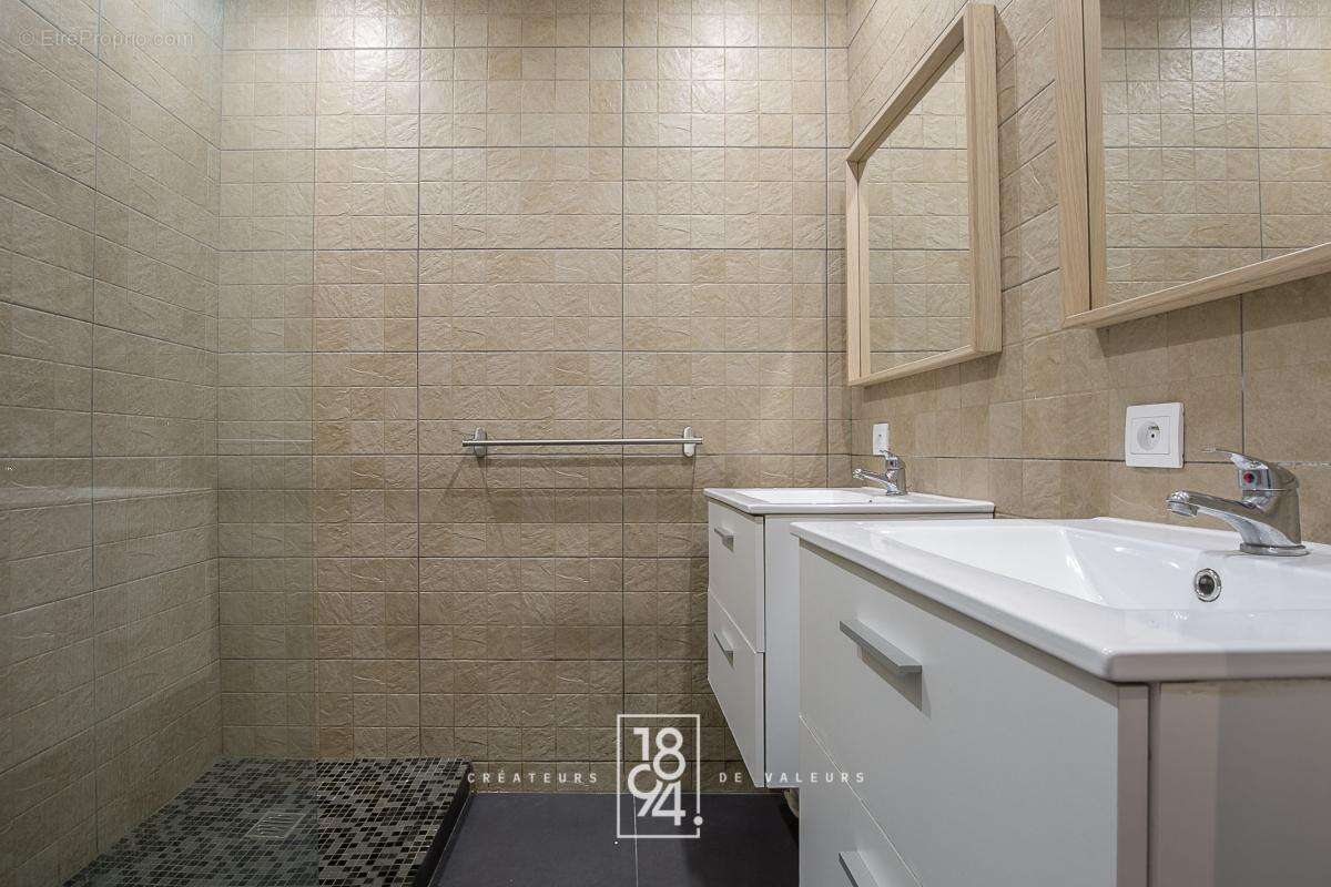 Appartement à MARSEILLE-8E