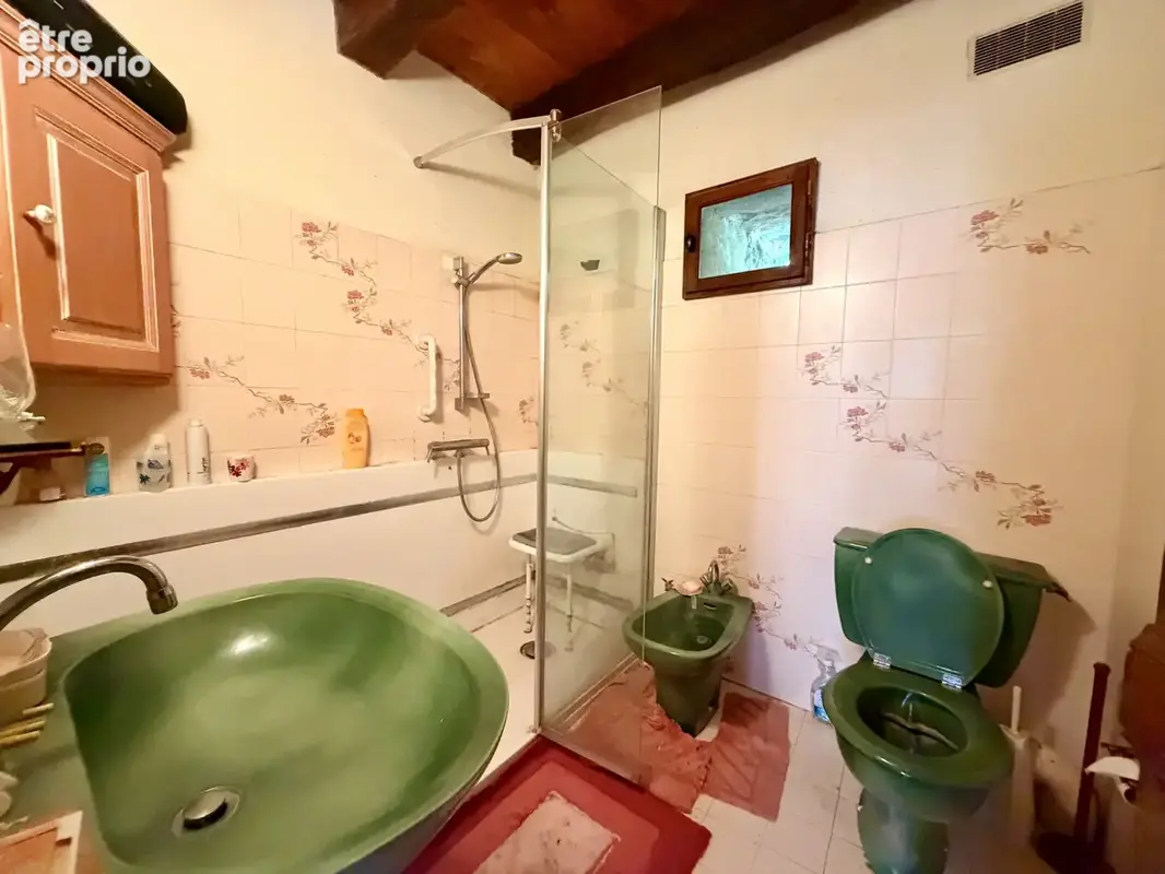 Maison de caractère avec grange et plus de 2,5 ha de terrain - photo 9