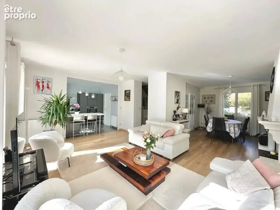 Maison familiale jardin paysager Piscine - photo 2
