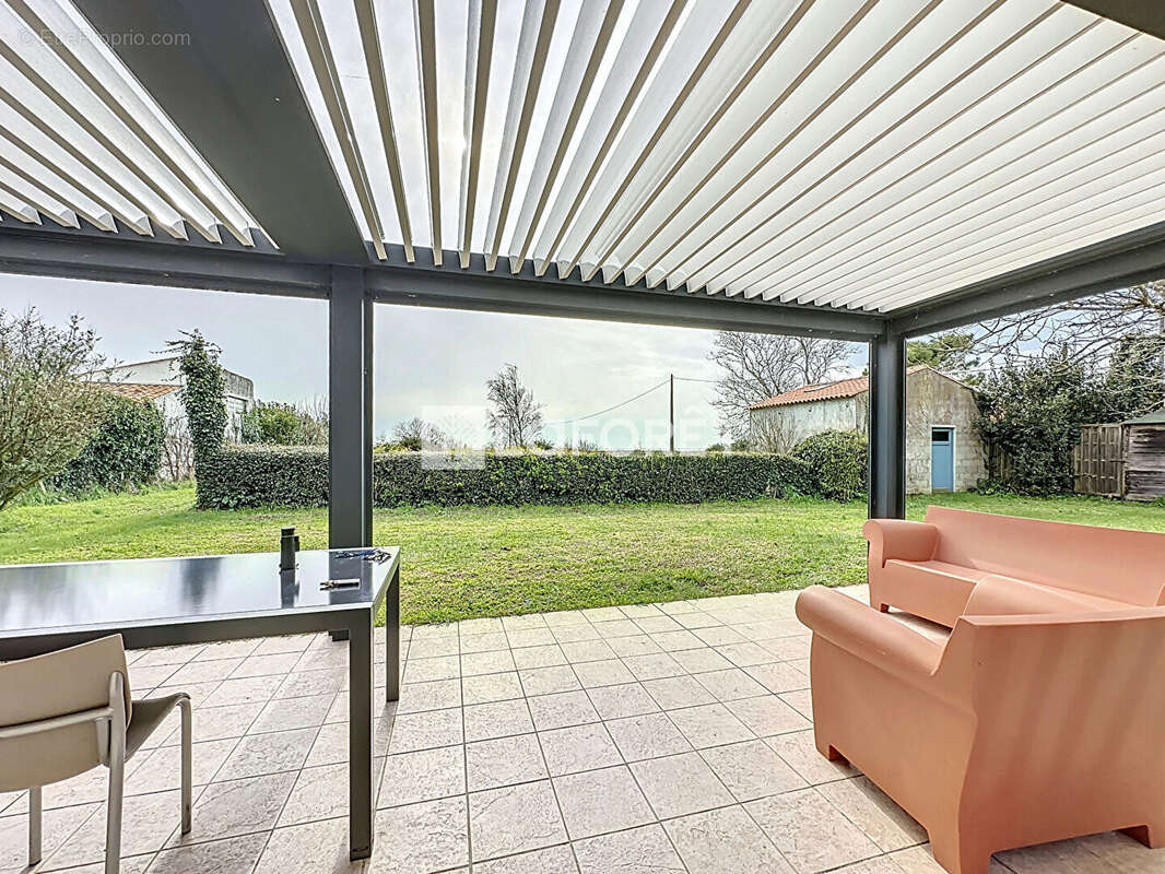 Maison à PORT-DES-BARQUES