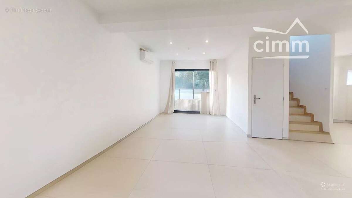 Maison à SAINT-CYR-EN-VAL