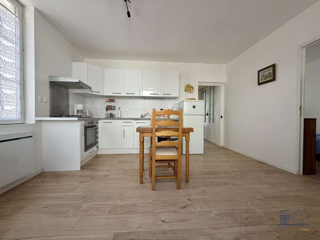 Maison 147 m² à Saint-Fort-Sur-Gironde  - photo 4