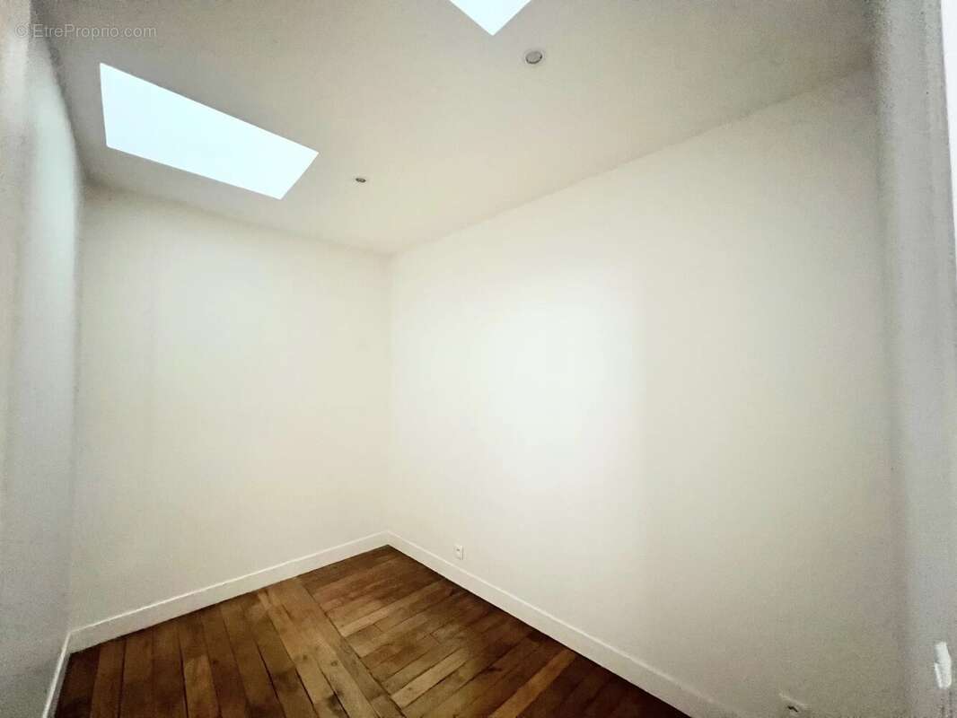 Appartement à PARIS-9E