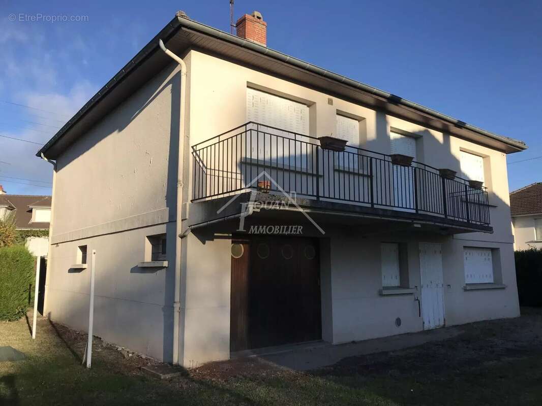 Maison à COMMENTRY