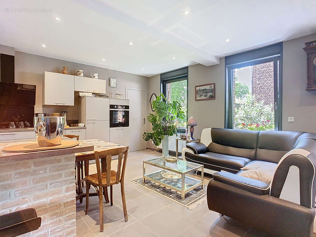 Maison à SAILLY-SUR-LA-LYS