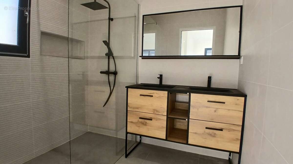 Maison à CESSENON-SUR-ORB