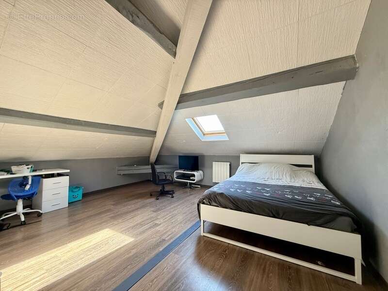 Maison à vendre 4 pièces LE CHAMBON FEUGEROLLES (42) La Cotatay - photo 10