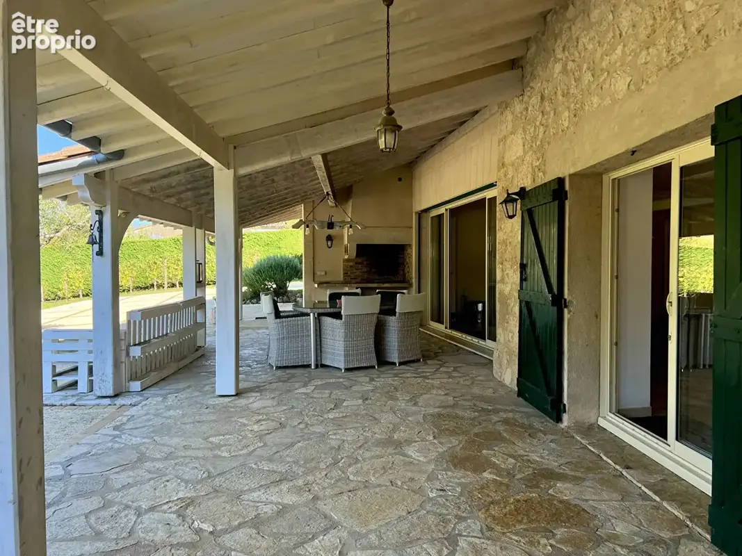 A proximité de Saint-Emilion, propriété de charme avec gîte et chambres d'hôtes - photo 16