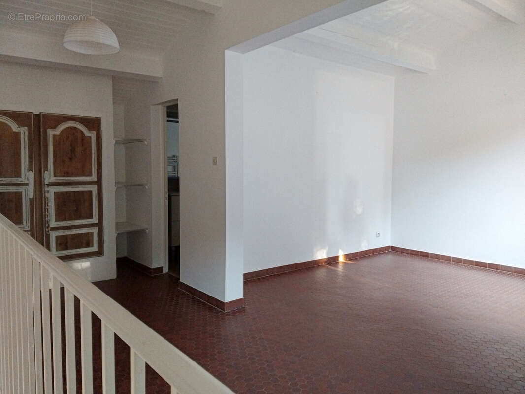 Appartement à HYERES