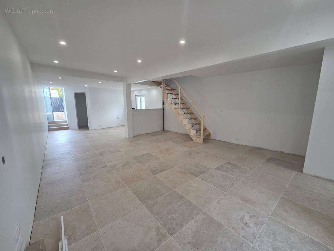 Maison  Magnac sur Touvre 90 m² 4 pièce(s)   Crit réf 426115 - photo 4